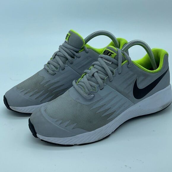 Nike Grade School Star Runner (GS) Running Shoes Gray Kids Size 4.5Y - Picture 3 of 4